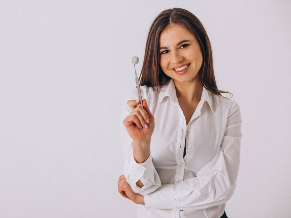 What Are The Top Signs That You Need Urgent Dental Care Right Away?